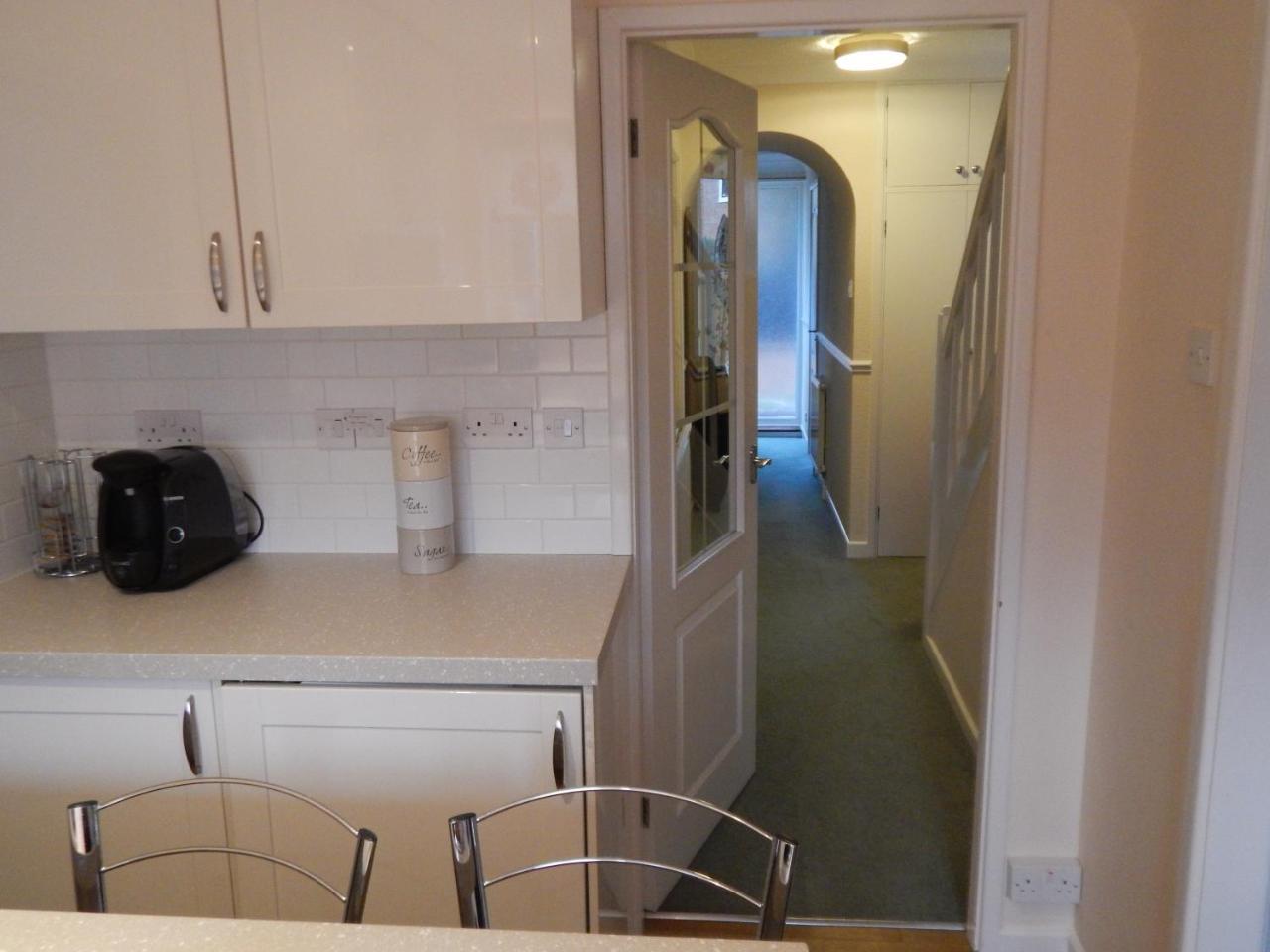 Spacious 3 Bdr House With Parking-Families-Corporate Groups By Orbitat Accommodations Cambridge Exteriör bild