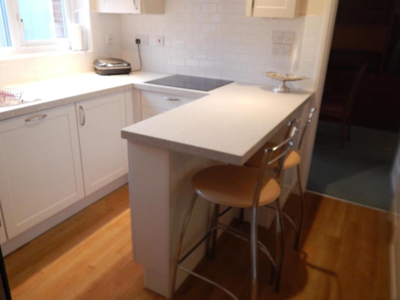 Spacious 3 Bdr House With Parking-Families-Corporate Groups By Orbitat Accommodations Cambridge Exteriör bild